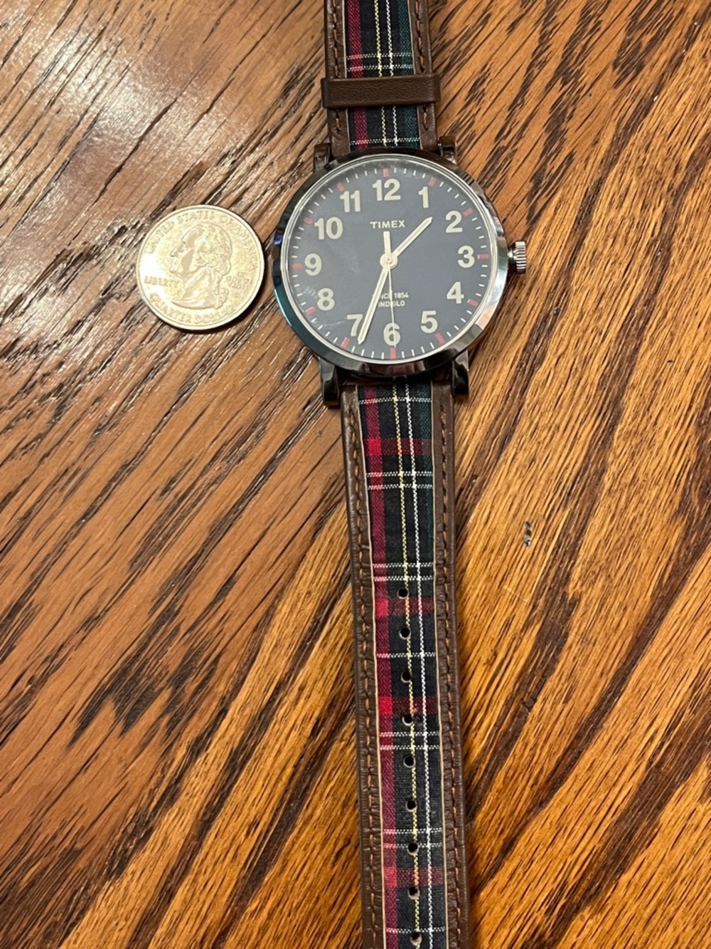 4 watches: Coach Timex Victorinox Swiss Army - Picture 2 of 8